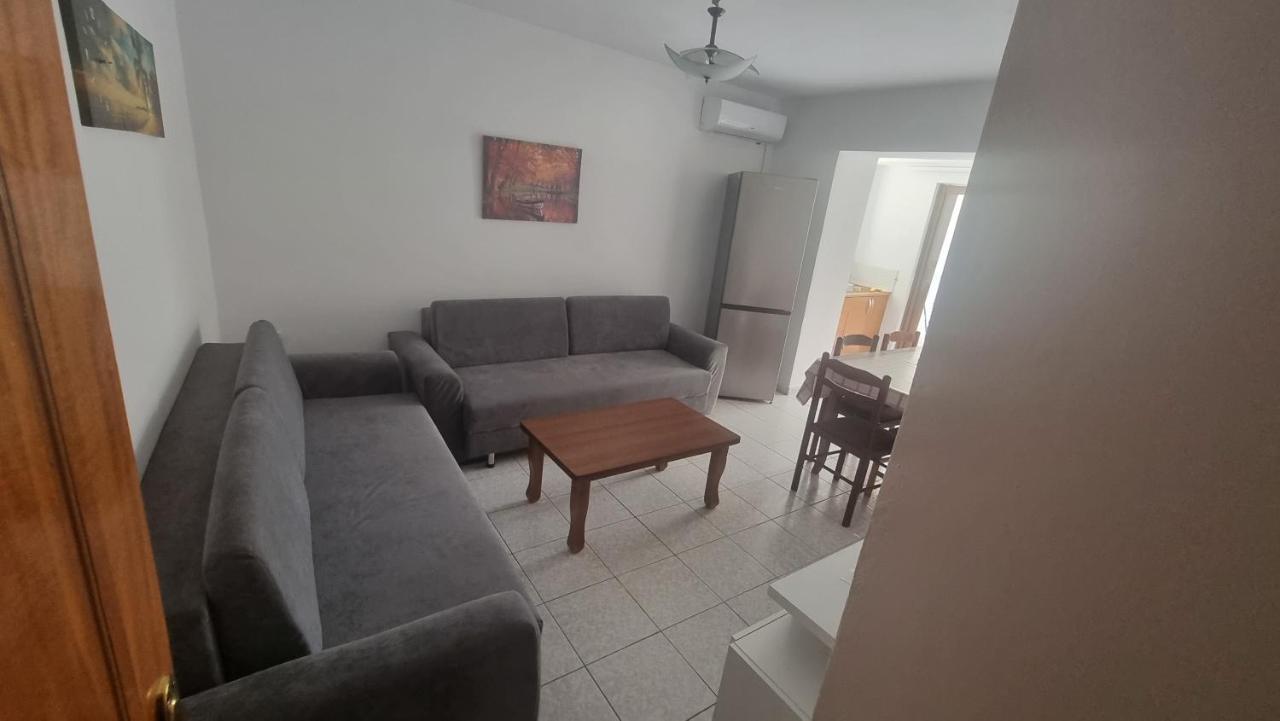 Teemo'S Apartments Sarandë 외부 사진